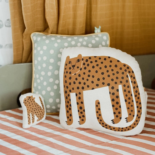 Mama cheetah and cub cushion set